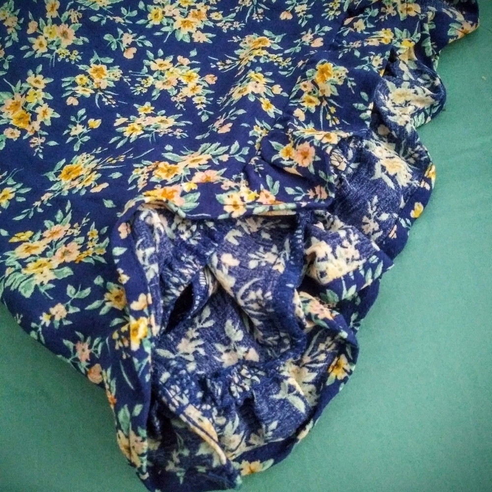 AE Ruffled Floral Shorts - Picture 6 of 6